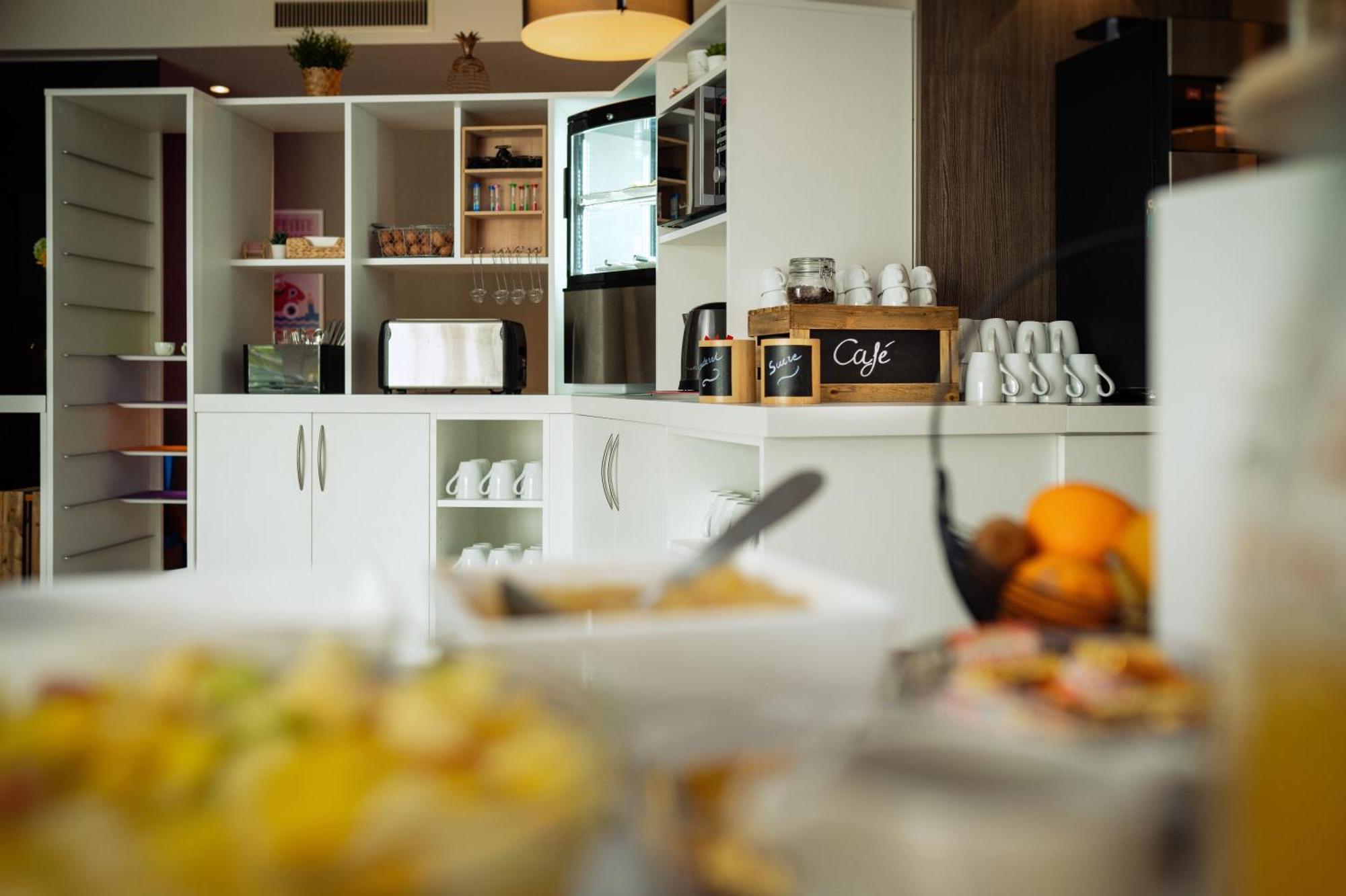 Hotel Ibis Styles Les Sables Olonne Esterno foto