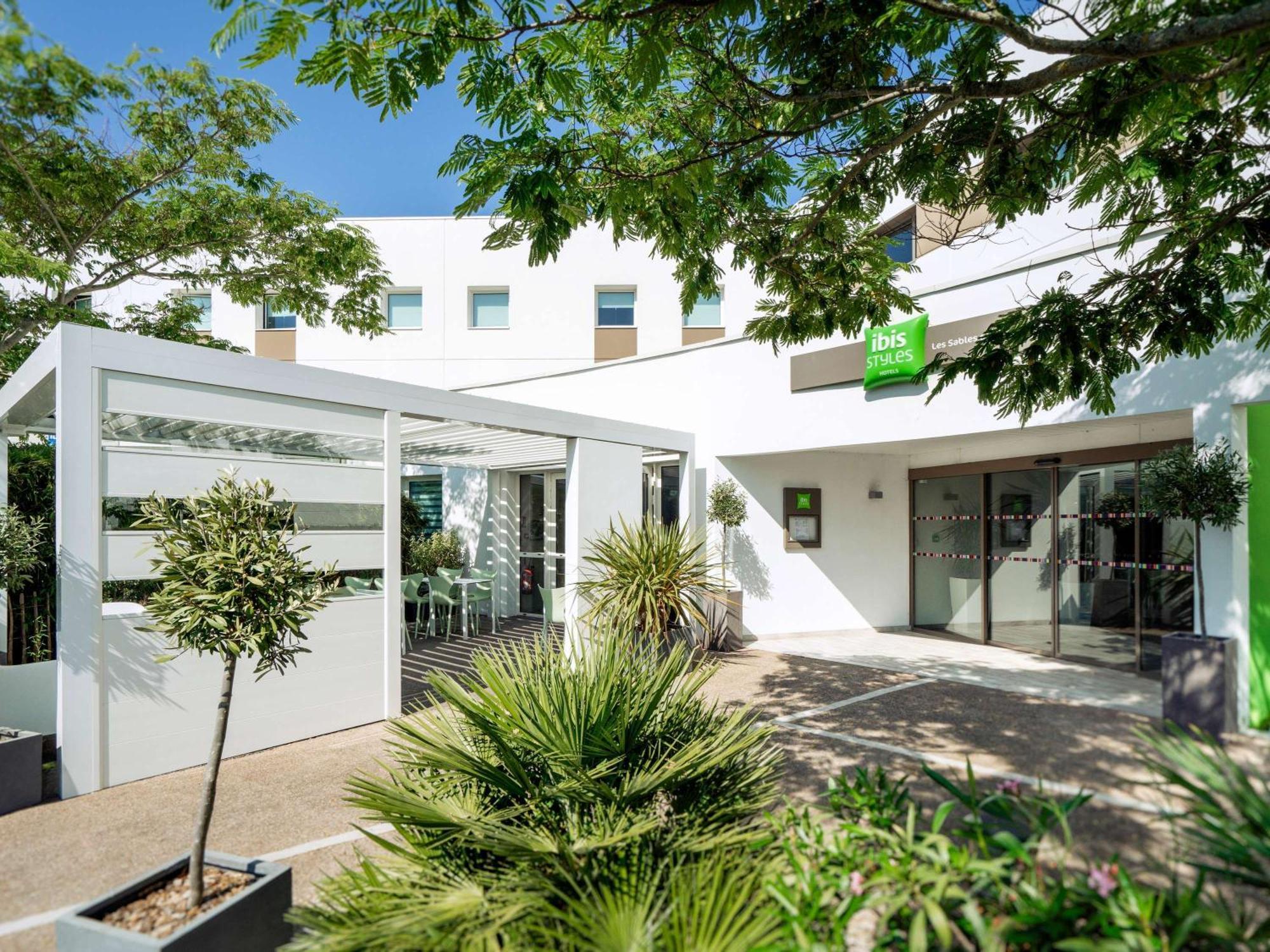 Hotel Ibis Styles Les Sables Olonne Esterno foto